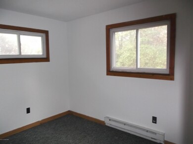 219 Joy Glen unit 202, Effort, PA 18330 - photo 5