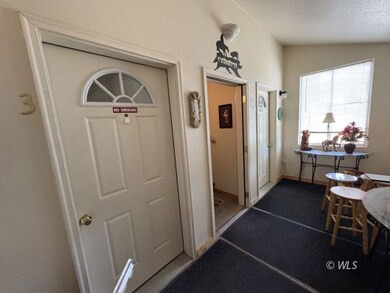 Foyer, Lower Two Apartments