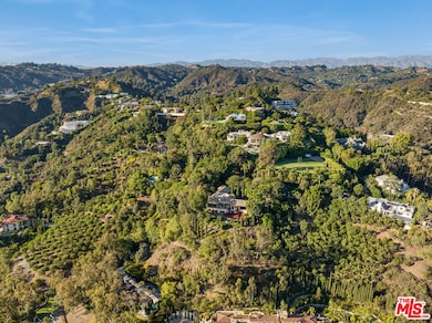 1005 Bel Air Ct, Los Angeles, CA 90077 - photo 2