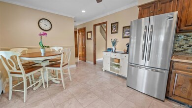 3755 Valleyview St, Mohegan Lake, NY 10547 - photo 6