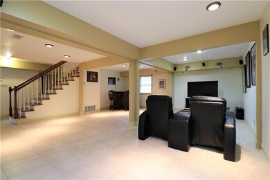 4962 Metropolitan Dr, New Orleans, LA 70126 - photo 4