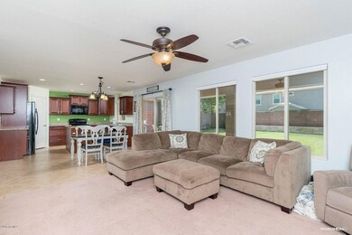 Family Room-Kitchen