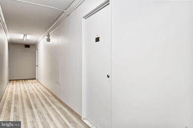 Dupont East Condominium unit 821, Washington, DC 20036 - photo 6