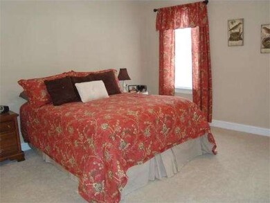 90 Fisher Rd unit 16, Holden, MA 01520 - photo 7