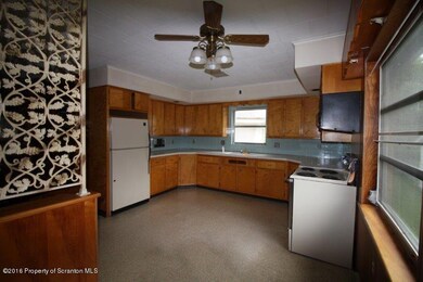 1720 Elizabeth St, Scranton, PA 18504 - photo 4