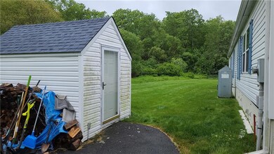 70 Mockingbird Ln, Tiverton, RI 02878 - photo 5