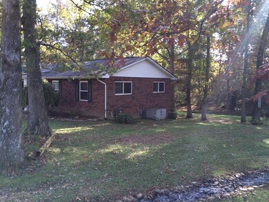 329 Dillon St, Crossville, TN 38555 - photo 4