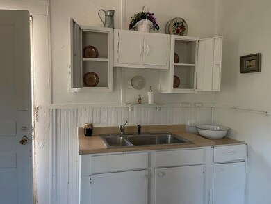 915 Oglethorpe Ave, Americus, GA 31709 - photo 2