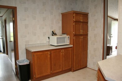 427 W 12th St, Warren, IN 46792 - photo 6