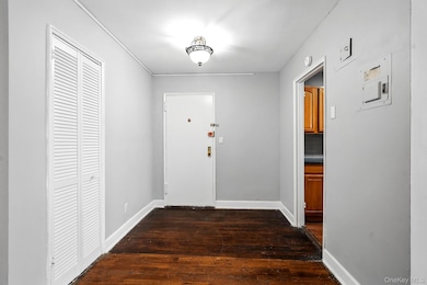 Hudson View unit 6M, Yonkers, NY 10701 - photo 6