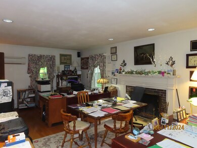 566 Pembroke St, Concord, NH 03301 - photo 6