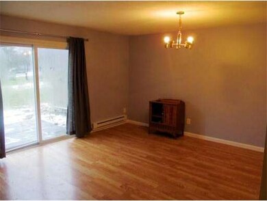 170 E Hadley Rd unit 127, Amherst, MA 01002 - photo 2