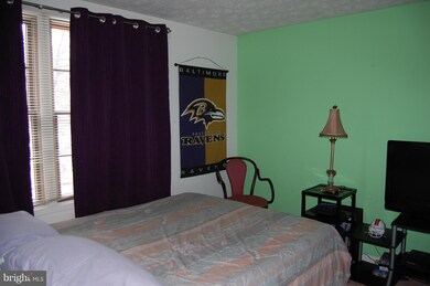 18704 Caledonia Ct unit E, Germantown, MD 20874 - photo 4