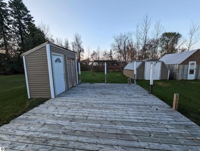 403 W Michigan Ave, Au Gres, MI 48703 - photo 3