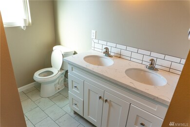 207 Mckenzie Ct SW, Yelm, WA 98597 - photo 7