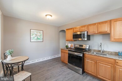 179 E Avon Rd, Brookhaven, PA 19015 - photo 2