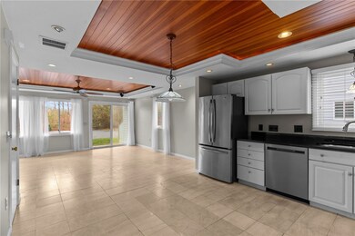 511 Child St unit 701, Warren, RI 02885 - photo 6