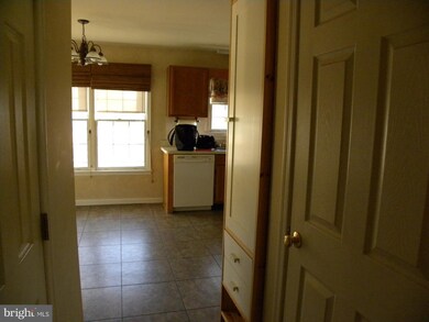 10425 Heather Greens Cir, Spotsylvania, VA 22553 - photo 7