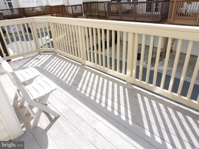 11806 Oxbridge Dr, Germantown, MD 20876 - photo 6