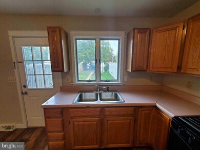 159 S 4th St, Columbia, PA 17512 - photo 6