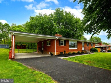 1228 Darlington Dr, Winchester, VA 22603 - photo 4