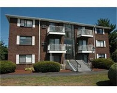 270 E Haverhill St unit 16, Lawrence, MA 01841 - photo 3