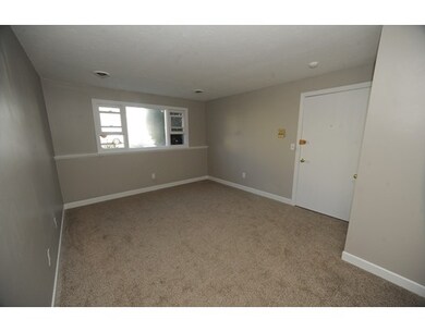 33 Linden St unit B, Fall River, MA 02720 - photo 4