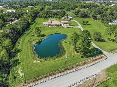 2919 County Road 172, Alvin, TX 77511 - photo 2