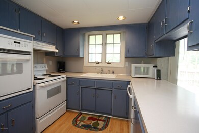 5006 Carpenter Dr, Crestwood, KY 40014 - photo 4