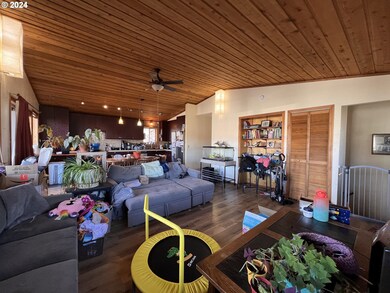 409 SE Hillcrest Rd, John Day, OR 97845 - photo 7