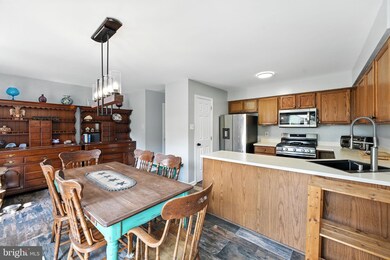 123 Cedar Ct, Media, PA 19063 - photo 5