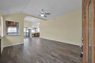 8603 Laurel Trails Dr, Houston, TX 77095 - photo 4