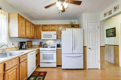 069_1711_Belmont_Ave_244391_376544