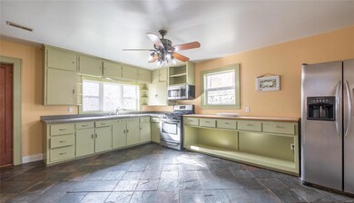 130 W 3rd St, Newburg, MO 65550 - photo 3