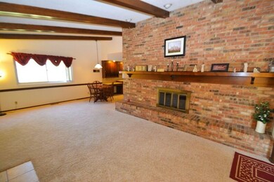 2504 W Yorkshire Dr, Muncie, IN 47304 - photo 3