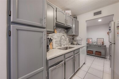 Fully updated kitchen