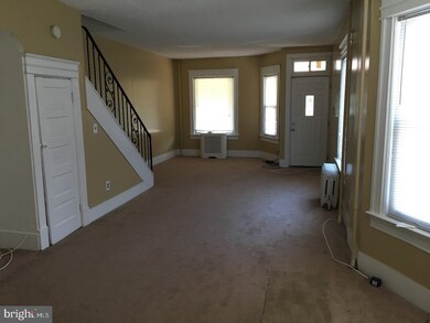 335 Hillcrest Ave, Trenton, NJ 08618 - photo 4