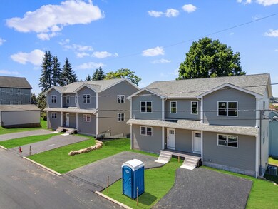 122 Stowe St unit 122, Fall River, MA 02720 - photo 2