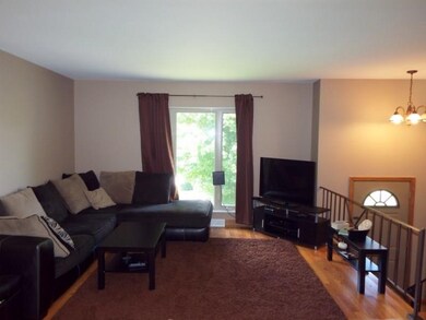 Spacious living room