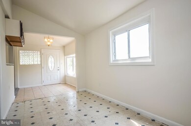 6324 Patterson St, Riverdale, MD 20737 - photo 7