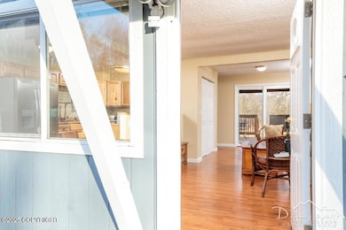 11225 Willene Dr unit B, Anchorage, AK 99516 - photo 2