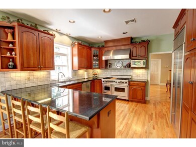 7275 Lochhaven St, Allentown, PA 18106 - photo 6