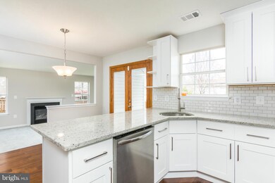 7204 Ballantrae Ct, Clinton, MD 20735 - photo 2