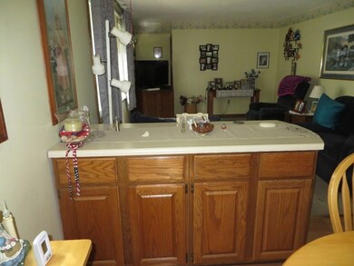 Counter & storage space between...