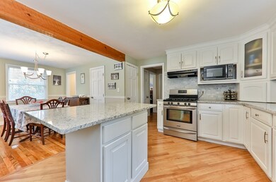 573 Common St, Walpole, MA 02081 - photo 3