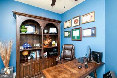 20 Gibson Dr, Fredericksburg, VA 22406 - photo 4