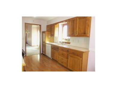 Kitchen with Pantry!