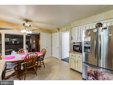 1704 Pin Oak Rd, Williamstown, NJ 08094 - photo 5