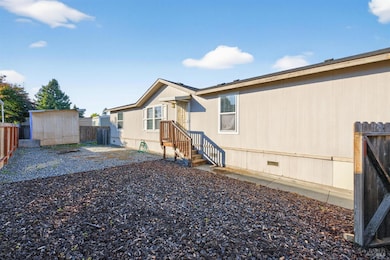 104 Leisure Park Cir, Santa Rosa, CA 95401 - photo 5