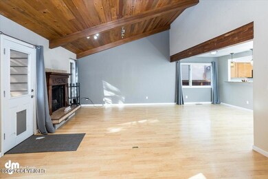 07-Living Room_IMG_9660-Edit